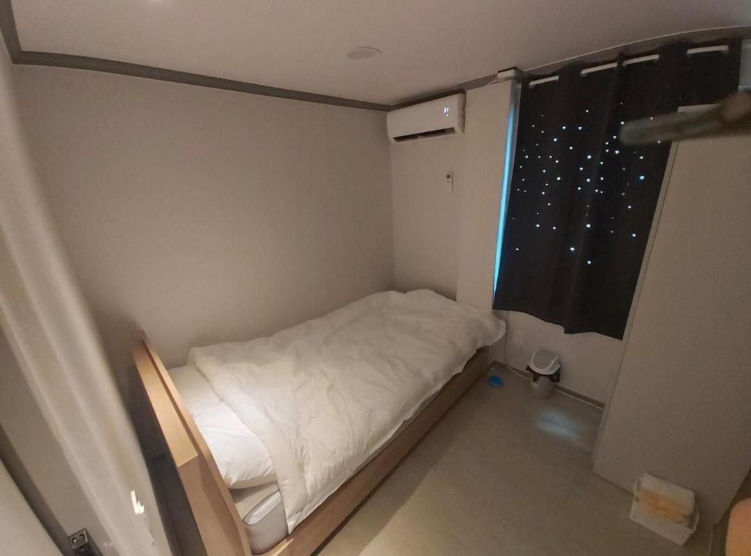 Ara Guesthouse Busan Exterior photo